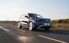 Desktop image. Volkswagen Tayron Elegance 1.5 eTSI UK Version 2025. ID:165384