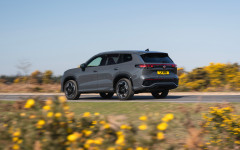 Desktop image. Volkswagen Tayron R-Line 1.5 TSI eHybrid UK Version 2025. ID:165390