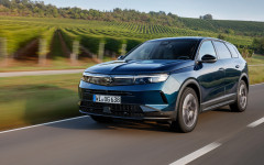 Desktop image. Opel Grandland Hybrid 2025. ID:165427