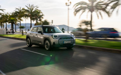 Desktop wallpaper. MINI Aceman E 2025. ID:165502