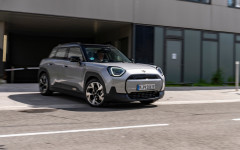 Desktop wallpaper. MINI Aceman E 2025. ID:165503