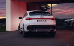 Desktop wallpaper. Audi Q5 Sportback e-hybrid quattro 2026. ID:165513