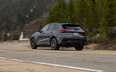 Desktop image. Audi SQ5 USA Version 2025. ID:165532