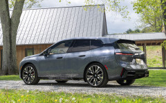 Desktop image. BMW iX M70 xDrive USA Version 2026. ID:165799