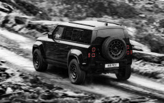 Desktop image. Land Rover Defender Octa Black 2026. ID:165845