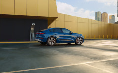 Desktop image. Audi SQ6 Sportback e-tron USA Version 2025. ID:165936