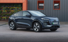 Desktop wallpaper. Audi Q6 Sportback e-tron S-line UK Version 2025. ID:166335