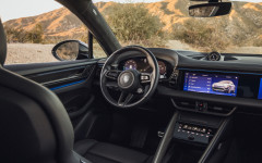 Desktop image. Porsche Macan Turbo 2026. ID:167351