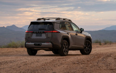 Desktop image. Toyota RAV4 HEV Woodland USA Version 2026. ID:167379