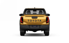 Desktop image. Toyota Hilux BEV Hybrid 48V Invincible 2026. ID:167512