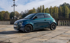 Desktop image. Fiat 500 Hybrid Icon 2026. ID:167608