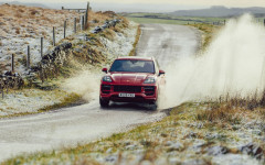 Desktop wallpaper. Porsche Cayenne GTS UK Version 2025. ID:167781