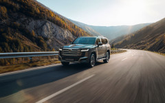 Desktop wallpaper. Toyota Land Cruiser 300 Performance Hybrid 2026. ID:167912