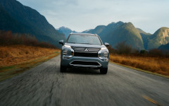Desktop image. Mitsubishi Outlander PHEV CDN Version 2026. ID:167935