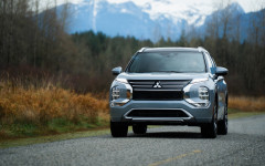 Desktop image. Mitsubishi Outlander PHEV CDN Version 2026. ID:167936