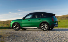 Desktop image. MINI Countryman E UK Version 2026. ID:168026
