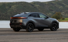 Desktop wallpaper. Toyota C-HR SE BEV USA Version 2026. ID:168127