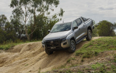 Desktop image. Nissan Navara ST AUS Version 2026. ID:168288