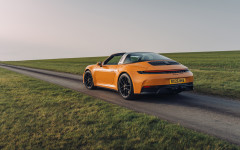 Desktop image. Porsche 911 Targa 4 GTS UK Version 2025. ID:168316