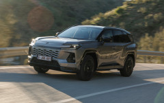 Desktop image. Toyota RAV4 HEV Avantgarde 2026. ID:168485