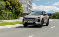 Desktop image. Toyota RAV4 HEV Avantgarde 2026. ID:168486