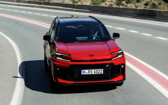 Desktop image. Toyota RAV4 PHEV GR Sport 2026. ID:168493