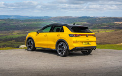 Desktop image. Volkswagen T-Roc R-Line 1.5 eTSI UK Version 2026. ID:168532