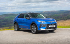 Desktop image. Volkswagen T-Roc Life 1.5 eTSI UK Version 2026. ID:168538