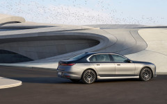 Desktop wallpaper. BMW 740 xDrive 2027. ID:168679