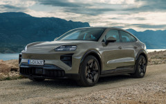 Desktop image. Porsche Cayenne Turbo Coupé Electric 2027. ID:168735