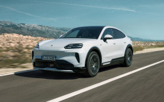 Desktop wallpaper. Porsche Cayenne S Coupé Electric 2027. ID:168737
