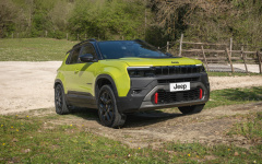 Desktop image. Jeep Avenger 4xe 2027. ID:168989