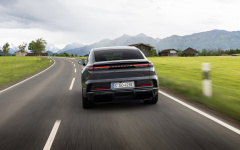 Desktop wallpaper. Porsche Cayenne Coupé Electric 2027. ID:169043
