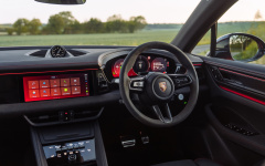 Desktop wallpaper. Porsche Macan GTS UK Version 2026. ID:169238