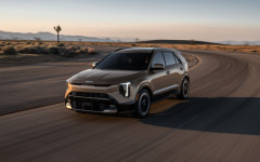 Desktop image. Kia Niro USA Version 2027. ID:169508