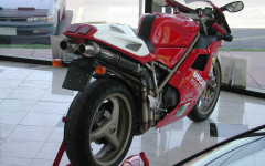 Desktop image. Motorbikes. ID:600