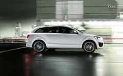 Desktop image. Audi Q7 V12 TDI quattro 2013. ID:39324