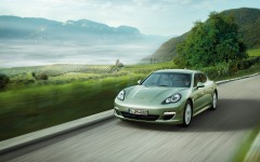 Desktop wallpaper. Porsche Panamera 4 Hybrid 2012. ID:27219