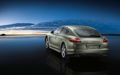 Desktop image. Porsche Panamera 4 Hybrid 2012. ID:27220