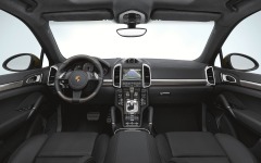 Desktop image. Porsche Cayenne S 2012. ID:27141