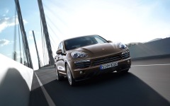 Desktop image. Porsche Cayenne S 2012. ID:27150