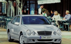 Desktop image. Mercedes-Benz. ID:9042