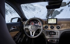 Desktop image. Mercedes-Benz GLA-Class 2015. ID:58497