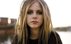 Desktop wallpaper. Avril Lavigne. ID:52052