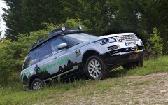 Desktop image. Land Rover Range Rover Hybrid 2015. ID:57563