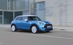 Desktop image. MINI Cooper S 5-door 2015. ID:58680