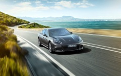 Desktop image. Porsche Panamera 4S Executive 2015. ID:59699