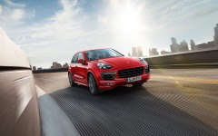 Desktop image. Porsche Cayenne GTS 2015. ID:59732