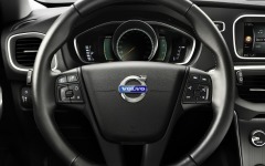 Desktop image. Volvo V40 2015. ID:61087