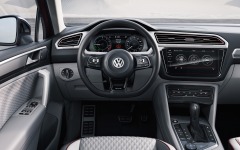 Desktop image. Volkswagen Tiguan GTE Active Concept 2017. ID:77427